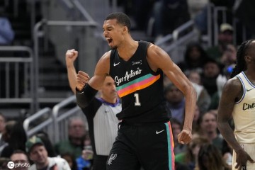 史上出场时间最少的MVP?文班场均出场29.2分钟